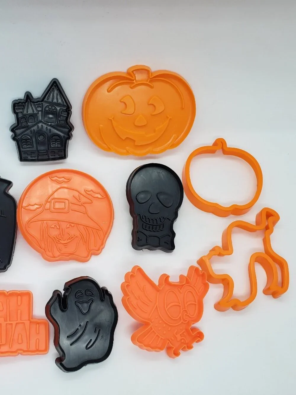 10 Vintage 1980s Halloween Cookie Cutters Witch Vampire Pumpkin Haunted House